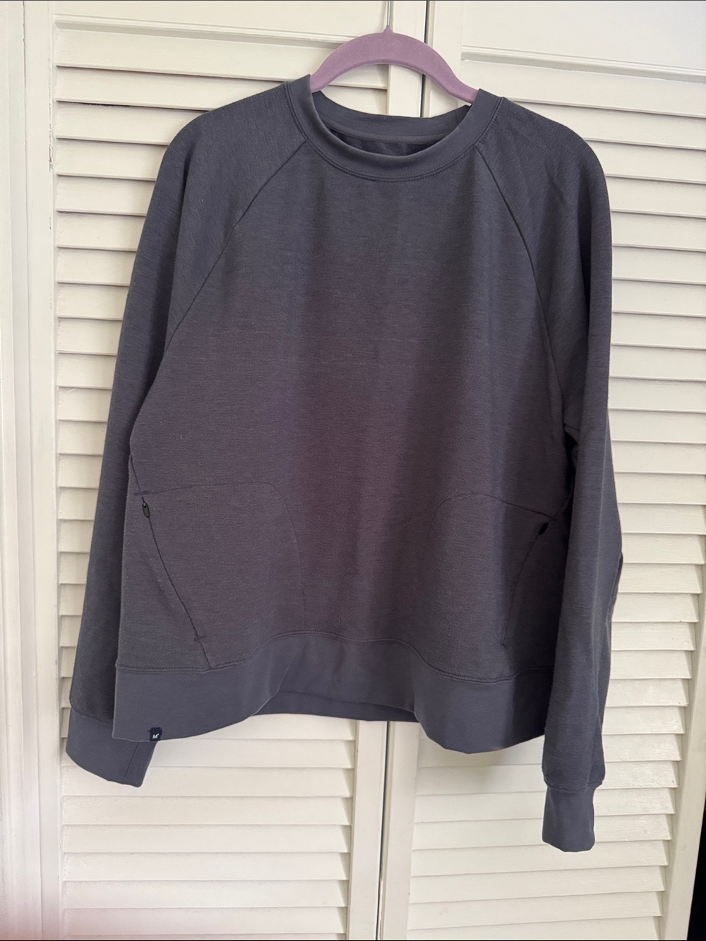 Ministry of Supply Crewneck Sweatshirt in navy size M has pockets!